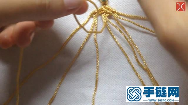 手工編織中國(guó)結(jié)手鏈，樣式美觀又簡(jiǎn)單，看一遍就學(xué)會(huì)了