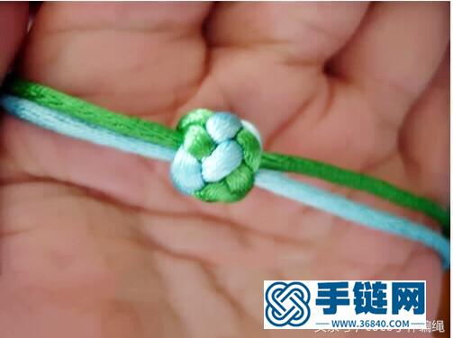 常用的幾種紐扣結編法 教你編漂亮的紐扣結紅繩手鏈