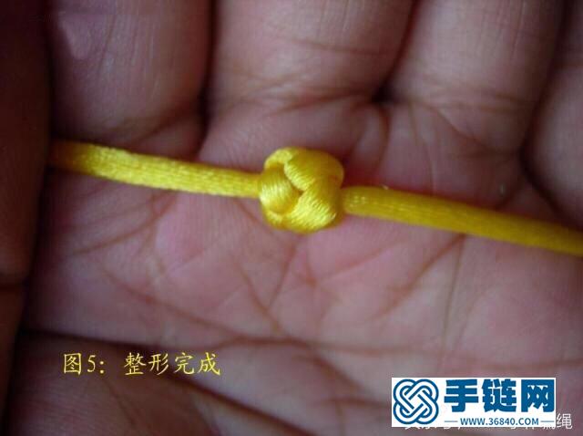 常用的幾種紐扣結編法 教你編漂亮的紐扣結紅繩手鏈