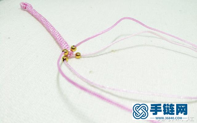 玉米結手鏈的編法大全：玉米結配上小金珠編出漂亮的手繩
