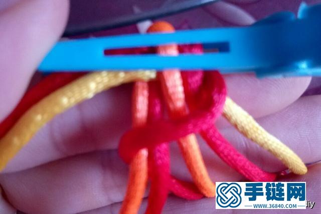 八股辮手鏈編法圖解，方形五彩手繩教程
