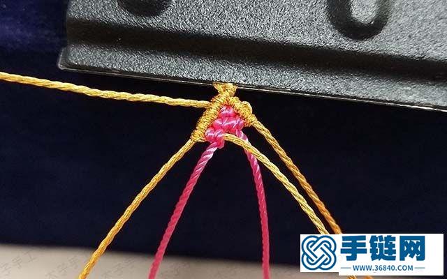 迪士尼在逃公主手繩編法圖解，圣誕風蝴蝶結手鏈做法教程
