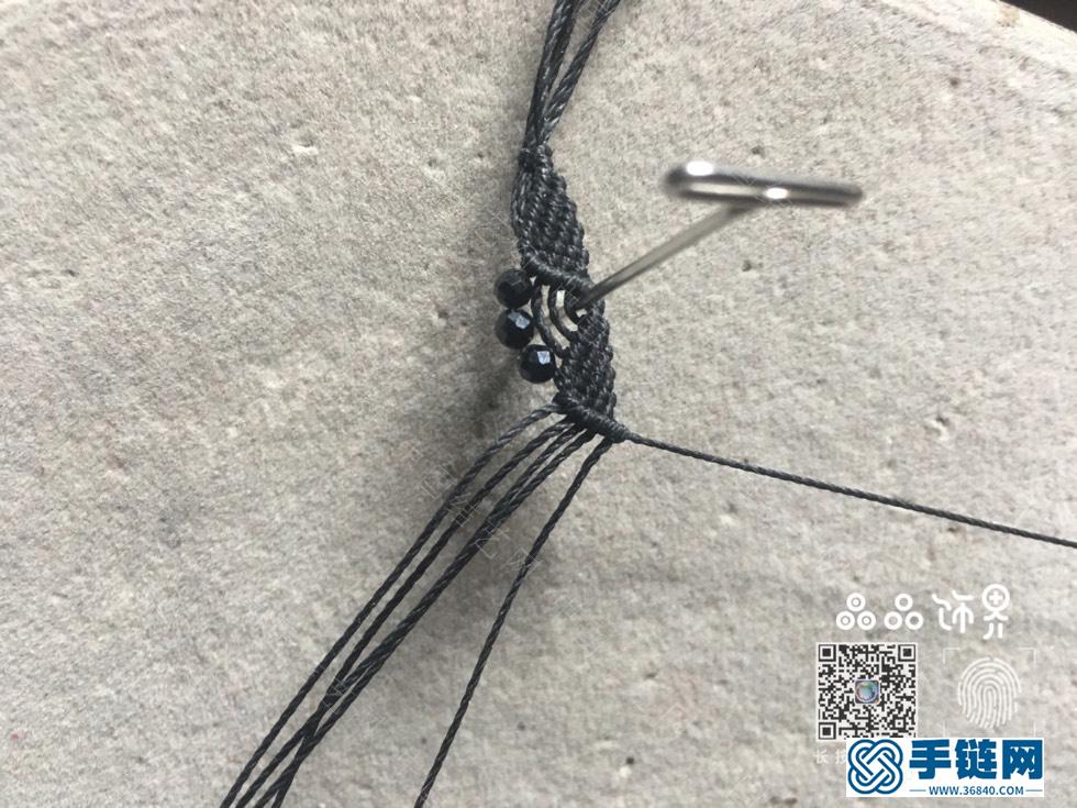 黑尖晶鎖骨鏈