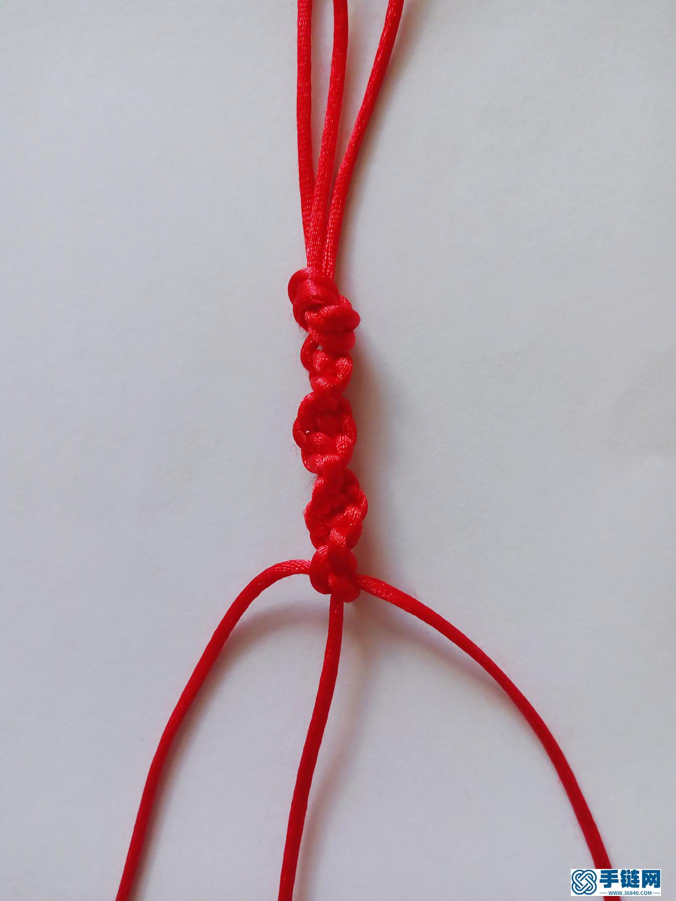 簡單好看的轉(zhuǎn)運結(jié)手鏈編法圖解