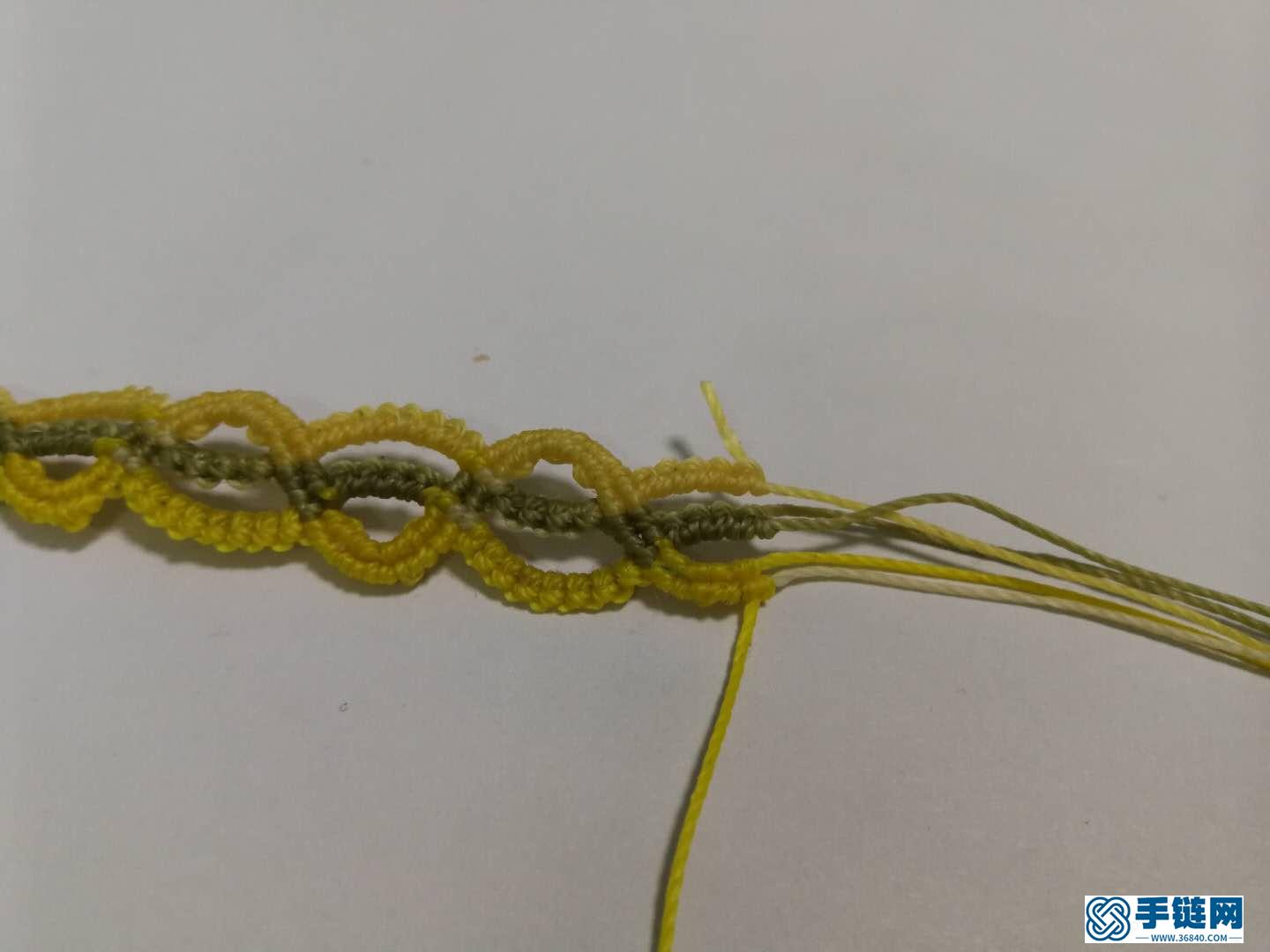 斜卷結(jié)手鏈編法教程，縷空蠟線手繩做法步驟
